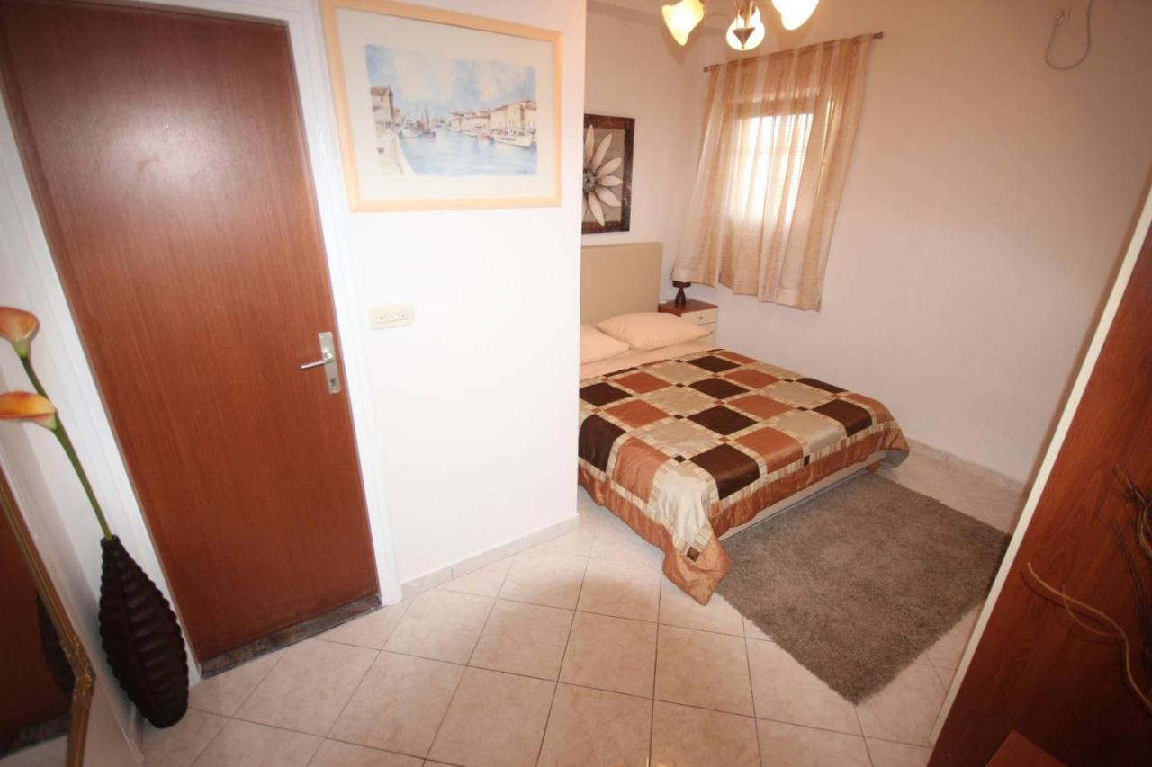 Small Apartment For A Great Holiday Задар Экстерьер фото